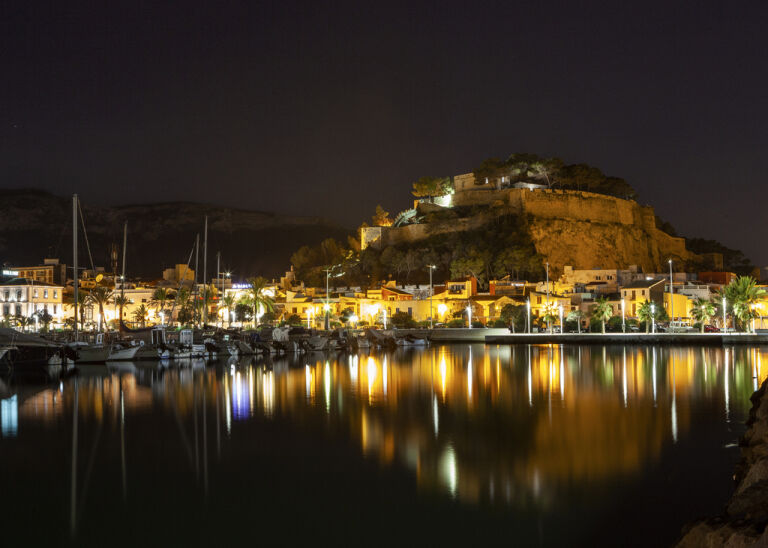 Nocturna del Castillo de César Roa